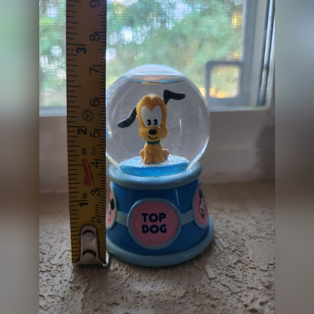 Pluto snowglobe